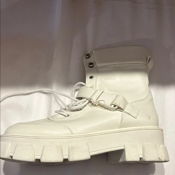 Forever 21 White Combat Boots - Picture 2 of 7